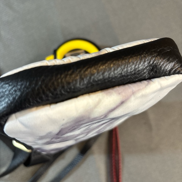 Aimee Kestenberg Just Saying vanilla tie-dye camera bag nylon & leather - Picture 8 of 8